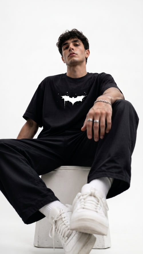 Bat - Oversized Tee